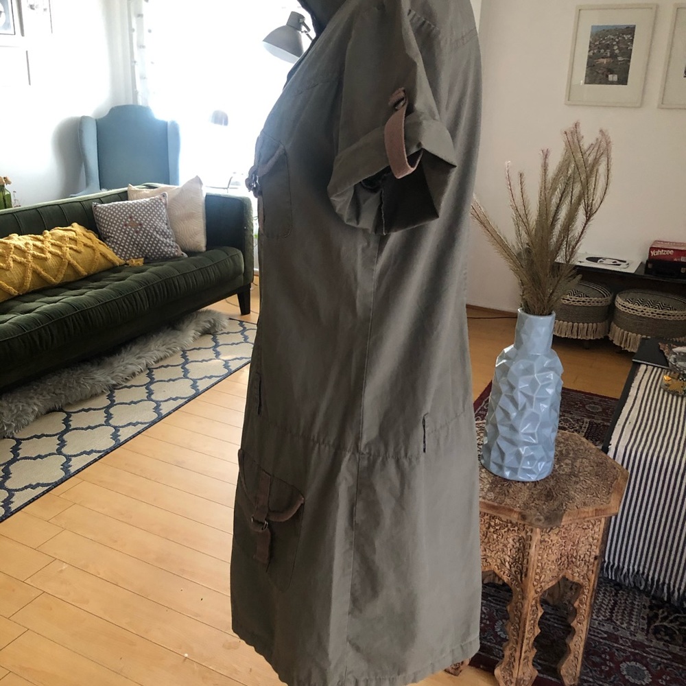 Surplus Dress - Picture 5 of 9